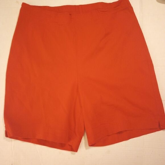 High-rise elastic waist pull on Bermuda style shorts - Picture 1 of 8